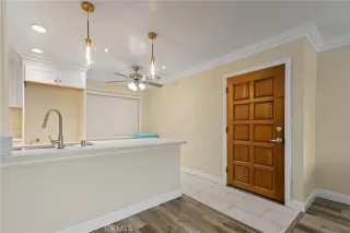 Photo #4: OC23120564 Listing 