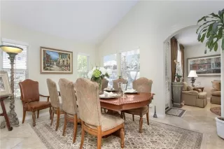 Photo #6: OC23120647 Listing