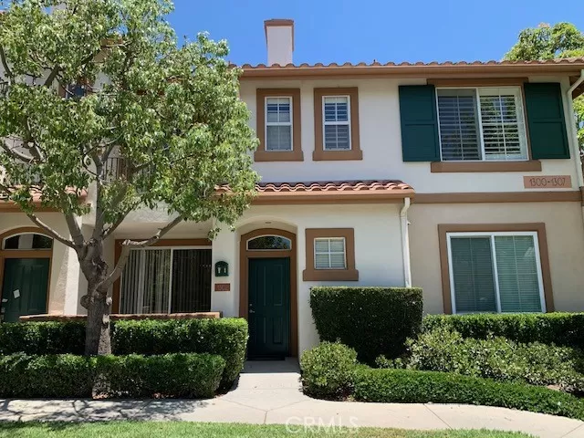 MLS: OC23121149 Condo For Sale