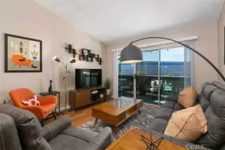 Photo #1: OC23121215 Listing 