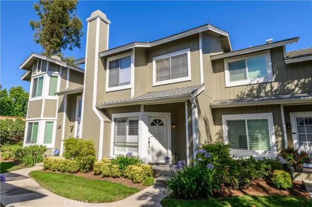 MLS: OC23121236 Condo For Sale