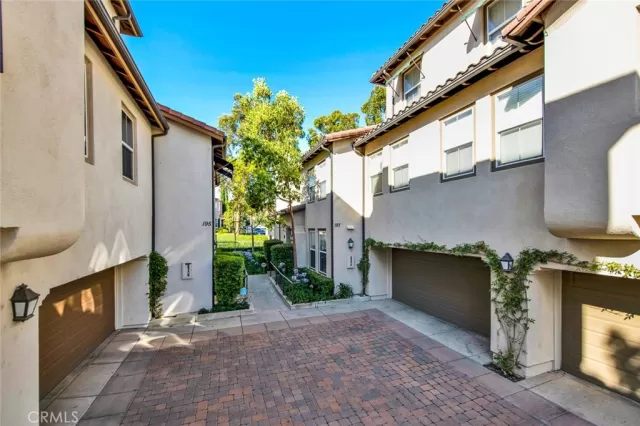 MLS: OC23121461 Condo For Sale