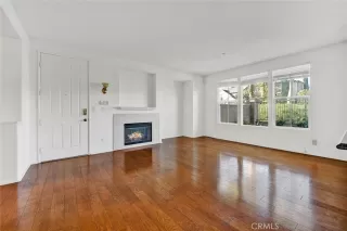 Photo #4: OC23121461 Listing 