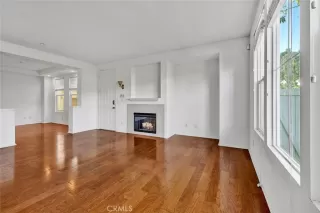 Photo #5: OC23121461 Listing 