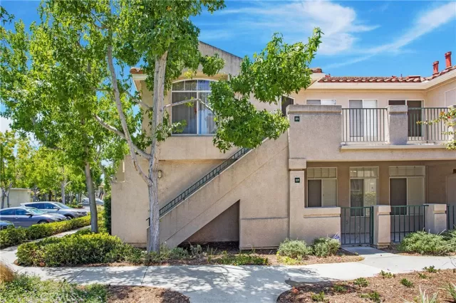 MLS: OC23121530 Condo For Sale