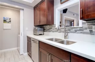 Photo #5: OC23121751 Listing