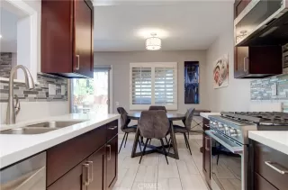 Photo #6: OC23121751 Listing