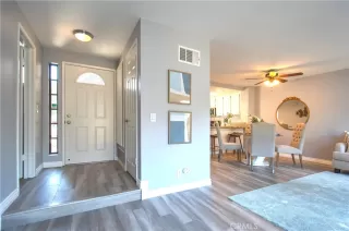 Photo #4: OC23121754 Listing 