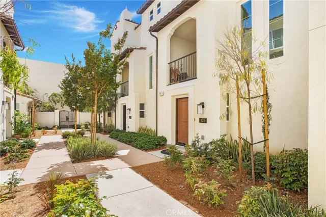 MLS: OC23121965 Condo For Sale