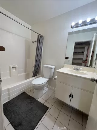 Photo #2: OC23122051 Listing