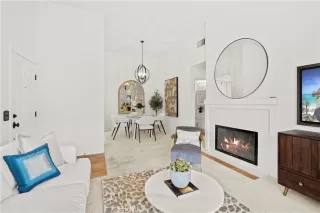 Photo #2: OC23122406 Listing