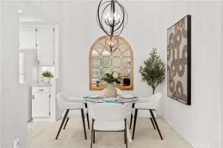 Photo #3: OC23122406 Listing