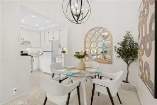 Photo #4: OC23122406 Listing