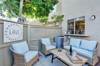 Photo #5: OC23123092 Listing