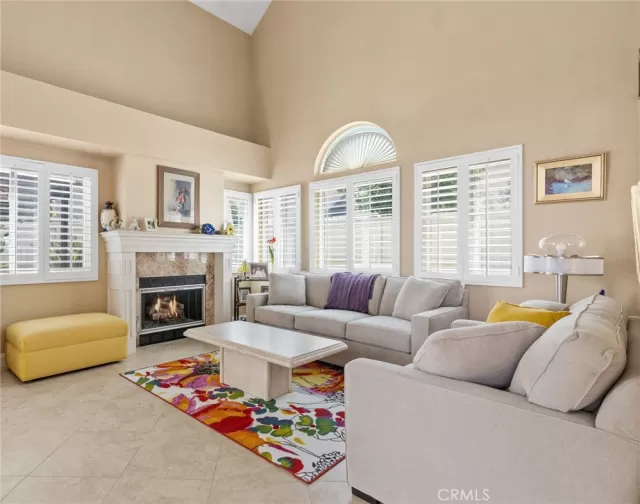 MLS: OC23123098 Condo For Sale