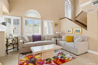 Photo #1: OC23123098 Listing 