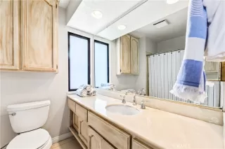 Photo #4: OC23123451 Listing