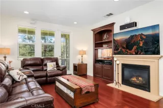 Photo #6: OC23123469 Listing