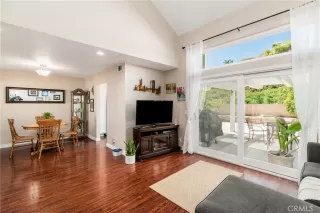 Photo #6: OC23123517 Listing 