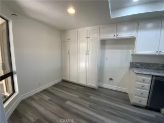 Photo #6: OC23123588 Listing 