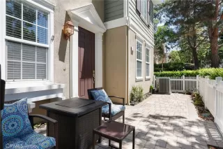 Photo #4: OC23123752 Listing 