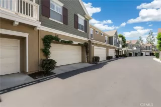 Photo #5: OC23123752 Listing 