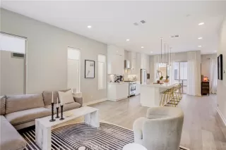 Photo #2: OC23124006 Listing