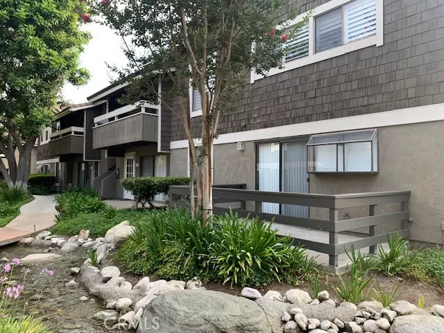 MLS: OC23124082 Condo For Sale