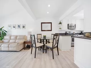 Photo #4: OC23124275 Listing 