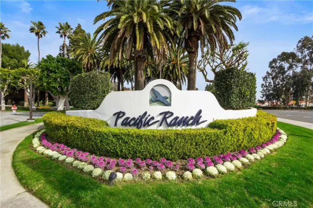 MLS: OC23124290 Condo For Sale