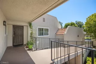 Photo #2: OC23124392 Listing