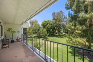 Photo #4: OC23124392 Listing