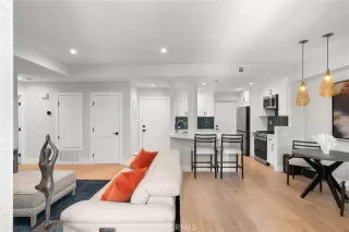 Photo #6: OC23124420 Listing 