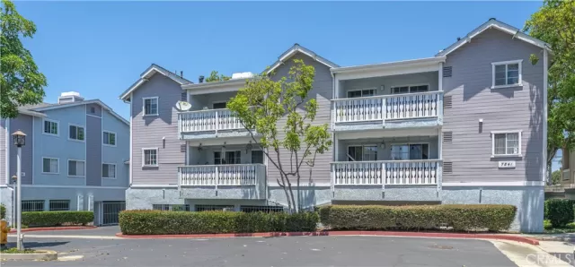 MLS: OC23124979 Condo For Sale