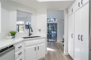 Photo #3: OC23125171 Listing 