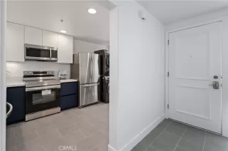 Photo #5: OC23125526 Listing