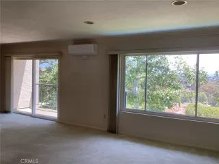 Photo #2: OC23125702 Listing