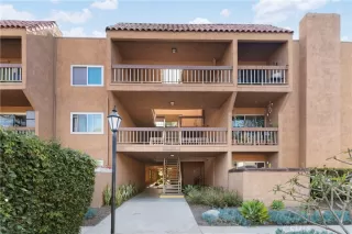 Photo #2: OC23125708 Listing 