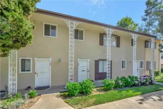 Photo #1: OC23126281 Listing