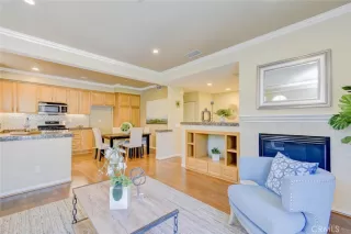 Photo #2: OC23126349 Listing 