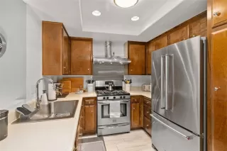 Photo #3: OC23126550 Listing