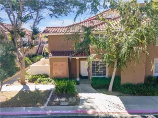 Photo #3: OC23126710 Listing 