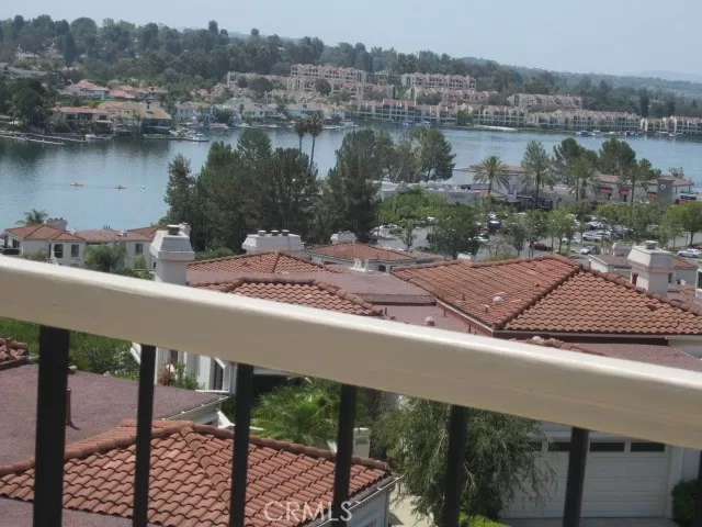 MLS: OC23127019 Condo For Sale