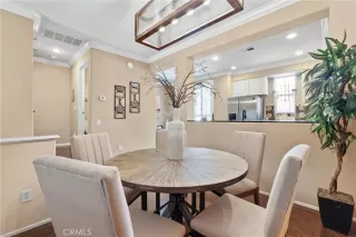 Photo #5: OC23127610 Listing 