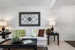 Photo #5: OC23127701 Listing