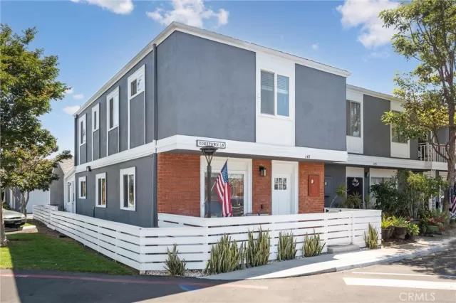 MLS: OC23128003 Condo For Sale