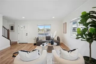 Photo #5: OC23128003 Listing