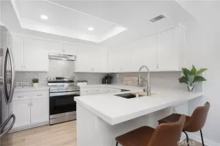 Photo #4: OC23128026 Listing 