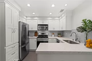 Photo #6: OC23129951 Listing