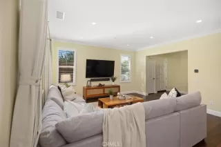 Photo #6: OC23130258 Listing 